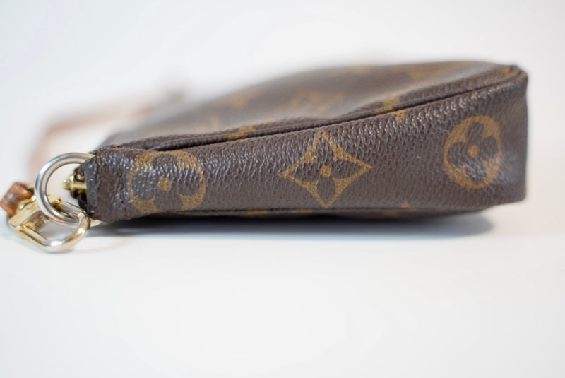 Louis Vuitton Monogram Pochette Accessories Used