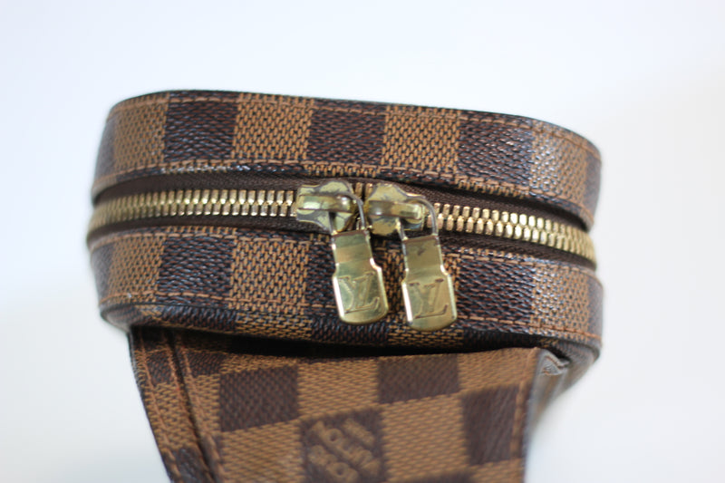 Louis Vuitton Geronimos Fannypack/Bumbag Used