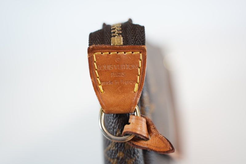 Louis Vuitton Monogram Pochette Accessories Used