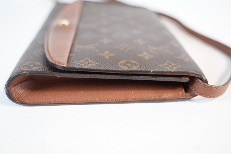 Louis Vuitton Monogram Pochette Bordeaux Sling Bag Used