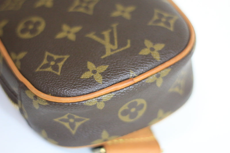 Louis Vuitton Monogram Pochette Gange Used