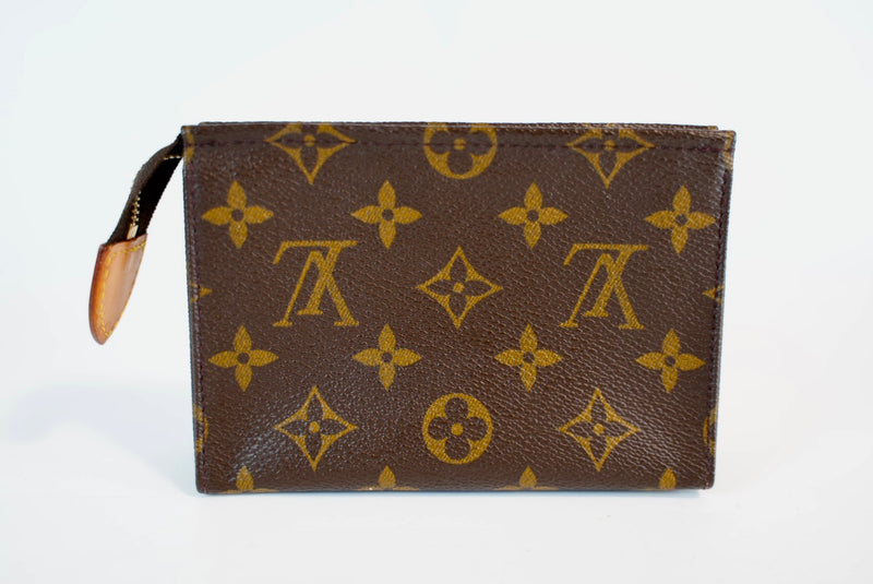 Louis Vuitton Monogram Toiletry Pouch 15 Used