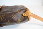 Louis Vuitton Monogram Saumur 30 Crossbody Used