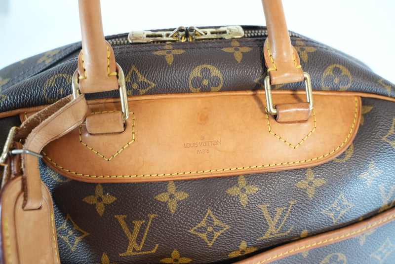 Louis Vuitton Monogram Deauville Handbag Used
