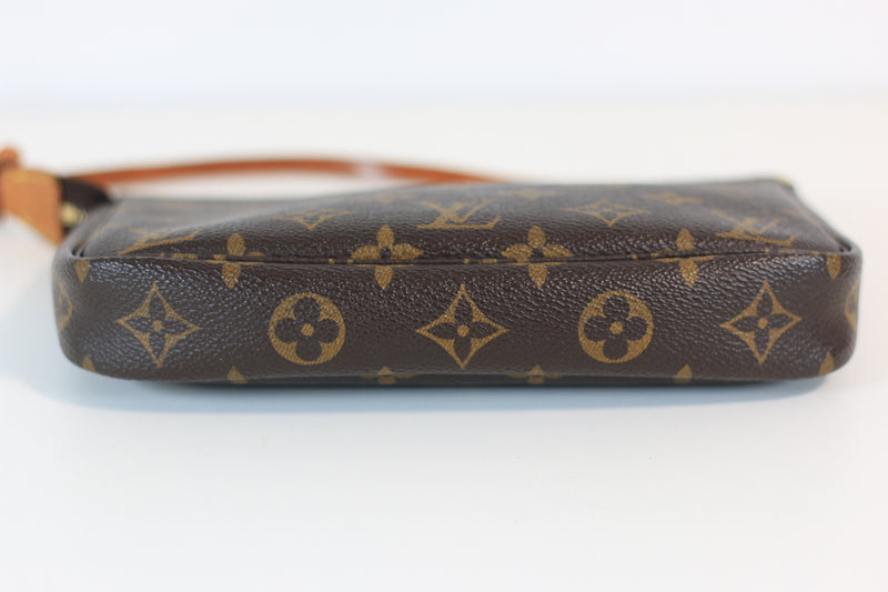 Louis Vuitton Monogram Pochette Accessories Used