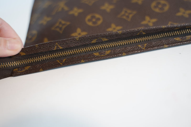 Louis Vuitton Monogram Toiletry Pouch 26 Used