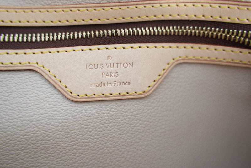Louis Vuitton Mono Bucket GM W/ Pouch Used