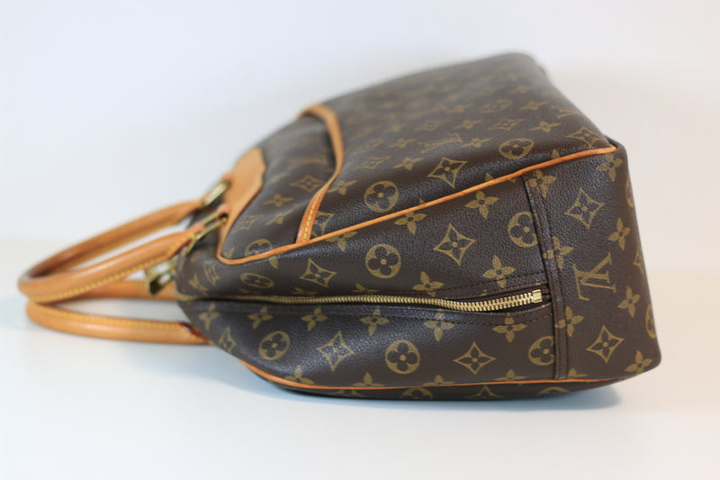 Louis Vuitton Monogram Deauville Handbag Used