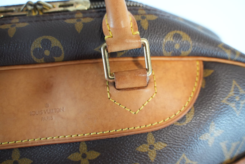 Louis Vuitton Monogram Deauville Handbag Used