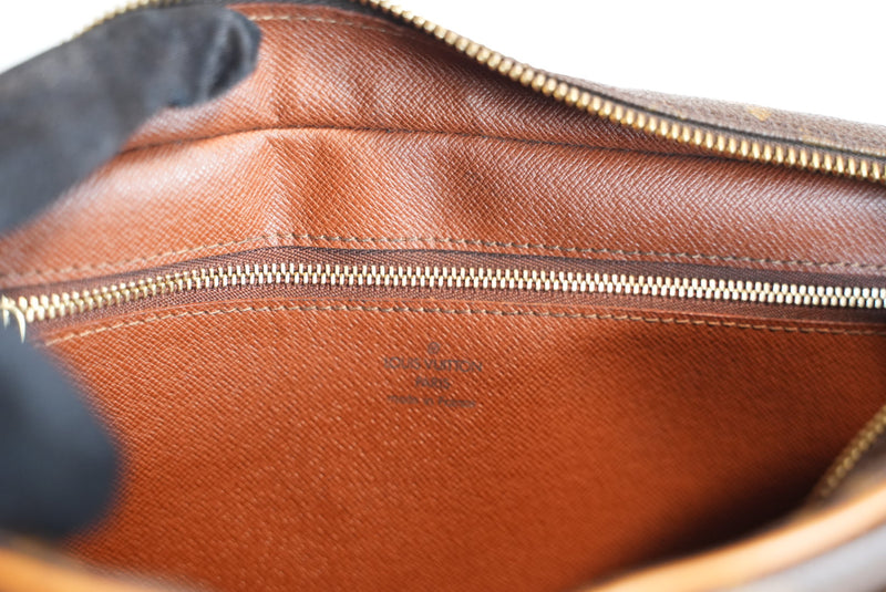 Louis Vuitton Monogram Trocadero 27 Crossbody Used