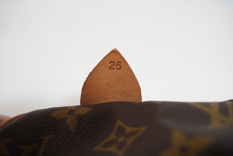 Louis Vuitton Monogram Speedy 25 Malletier Used