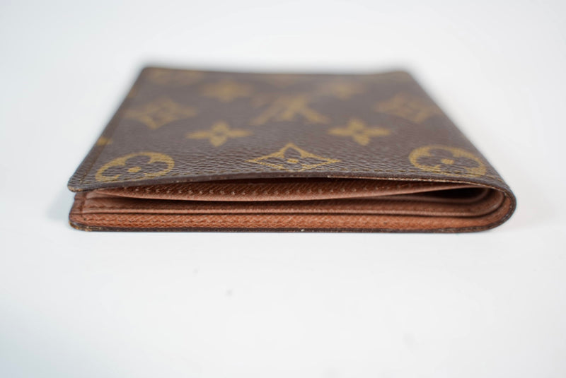 Louis Vuitton Monogram Bi-fold Wallet Used