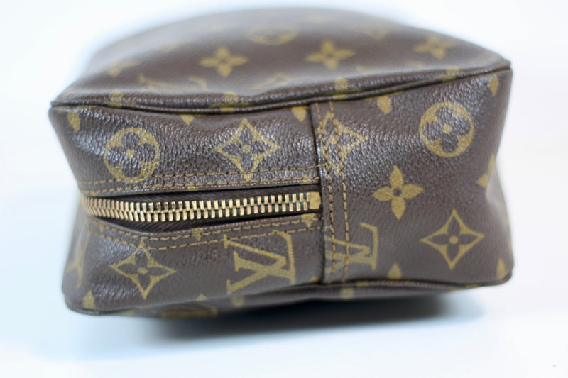 Louis Vuitton Monogram Trousse Toilette 28 Used