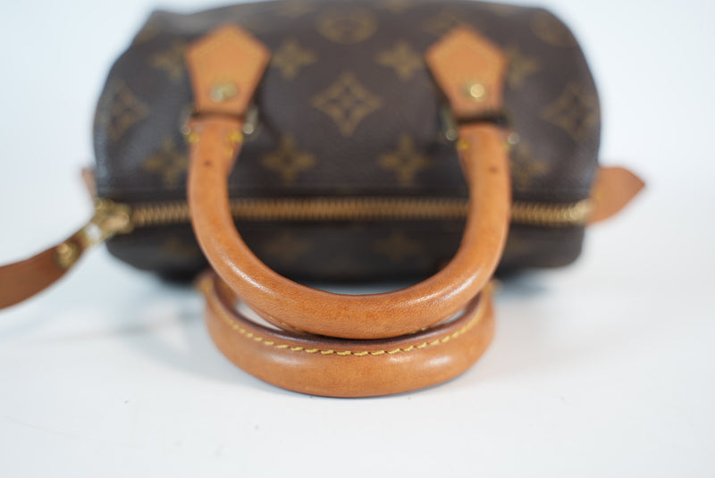 Louis Vuitton Monogram Speedy 18 Used
