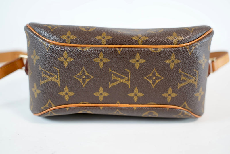 Louis Vuitton Monogram Blois Crossbody Bag Used