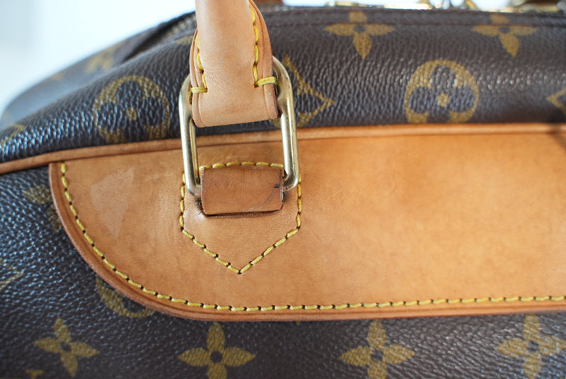 Louis Vuitton Monogram Deauville Handbag Used