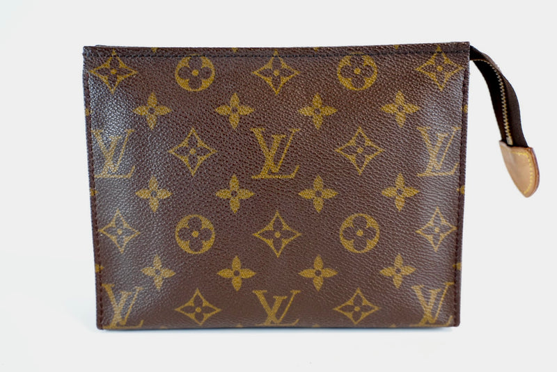 Louis Vuitton Monogram Toiletry 19 Used