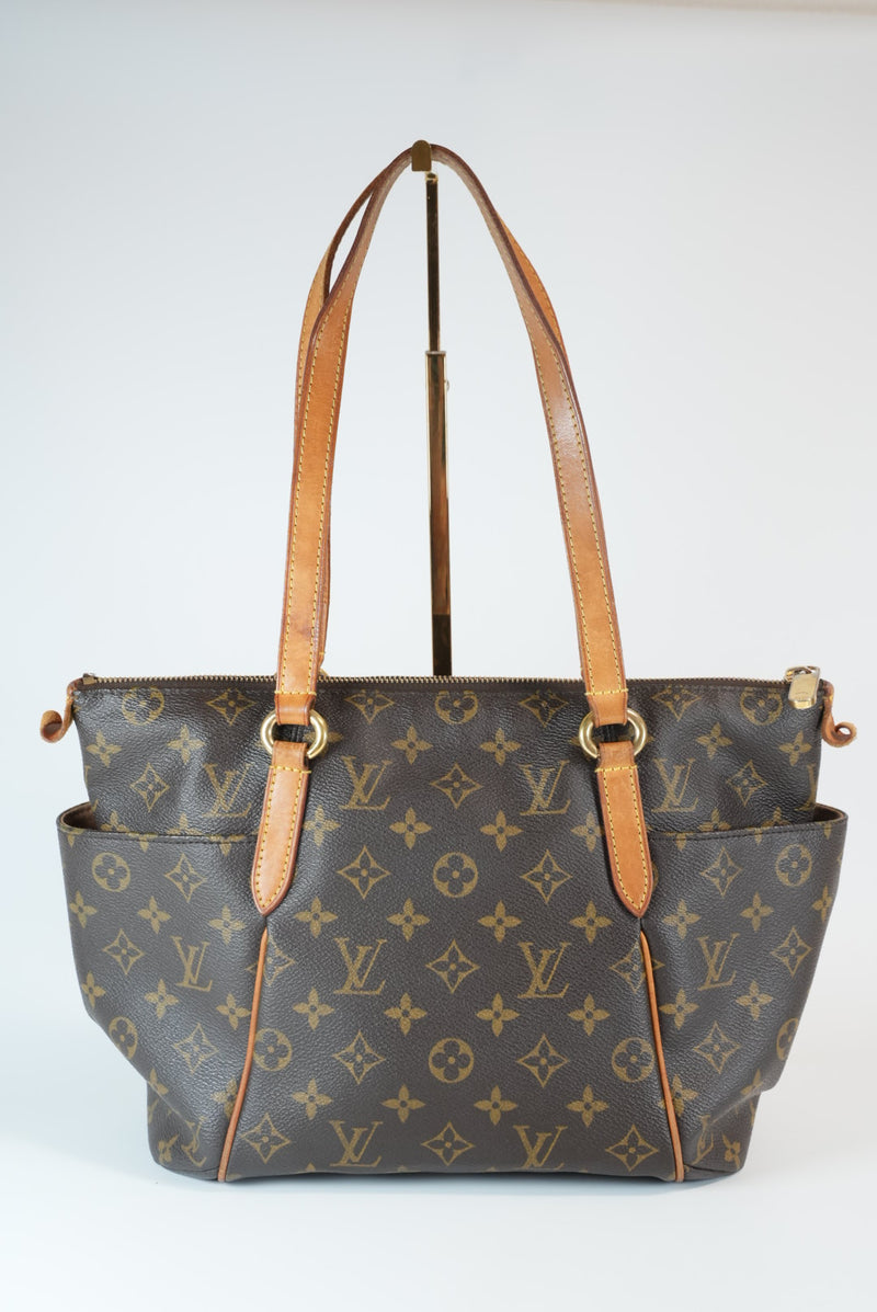 Louis Vuitton Monogram Totally PM Used