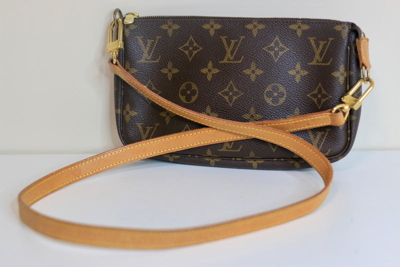 Louis Vuitton Monogram Pochette Accessories Used