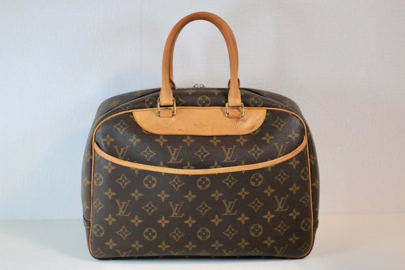 Louis Vuitton Monogram Deauville Handbag Used