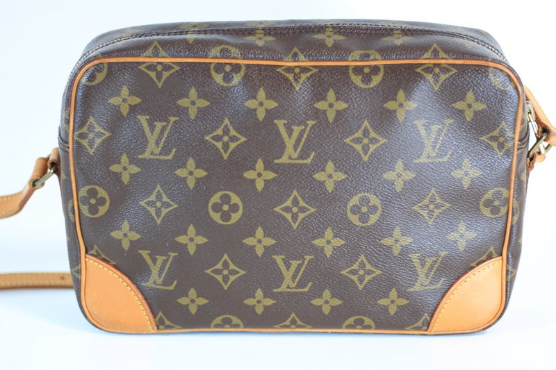 Louis Vuitton Monogram Trocadero 27 Crossbody Bag