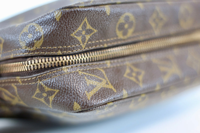 Louis Vuitton Monogram Trousse Toilette 28 Used