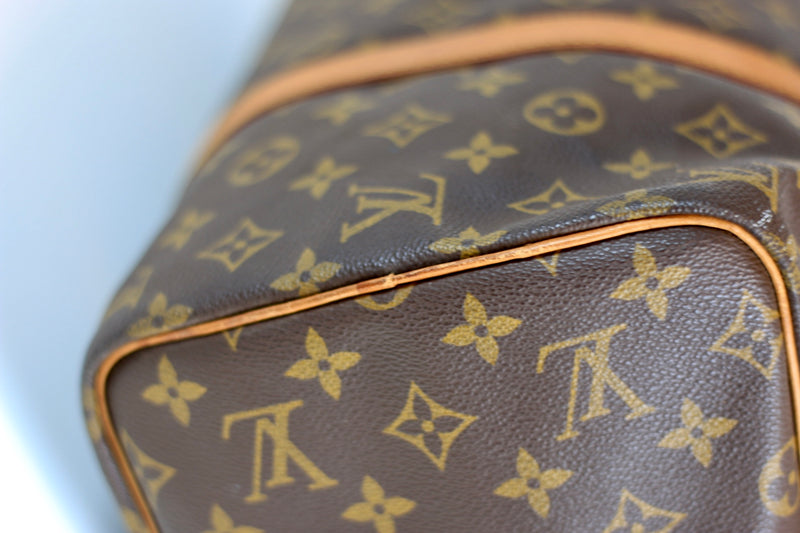 Louis Vuitton Monogram Sac Souple 35 Handbag Used