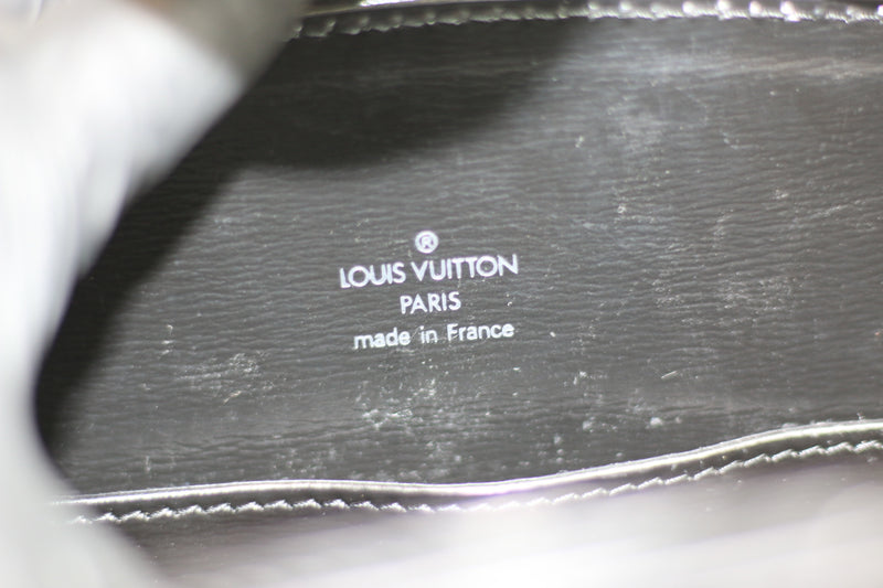 Louis Vuitton Epi Leather Capucines Noir Sling bag