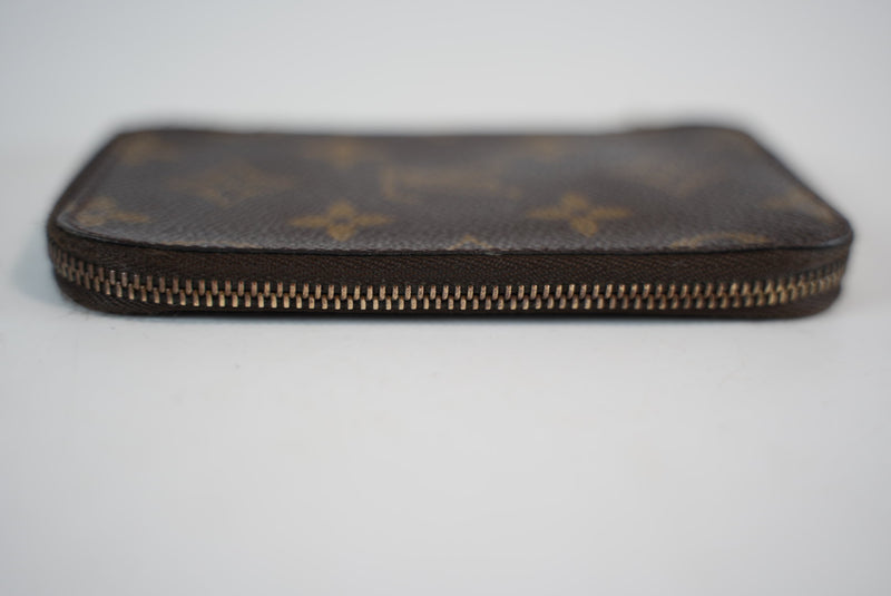 Louis Vuitton Monogram Zippy Pochette Cle Used