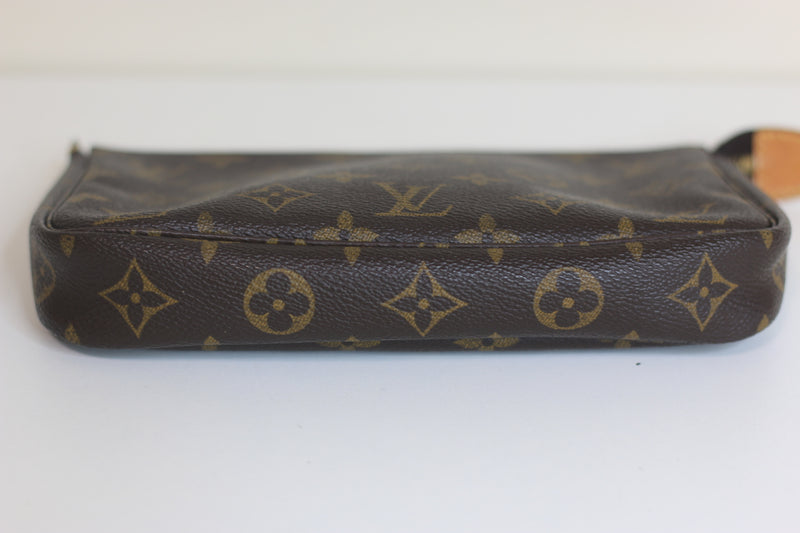 Louis Vuitton Monogram Pochette Accessories Used