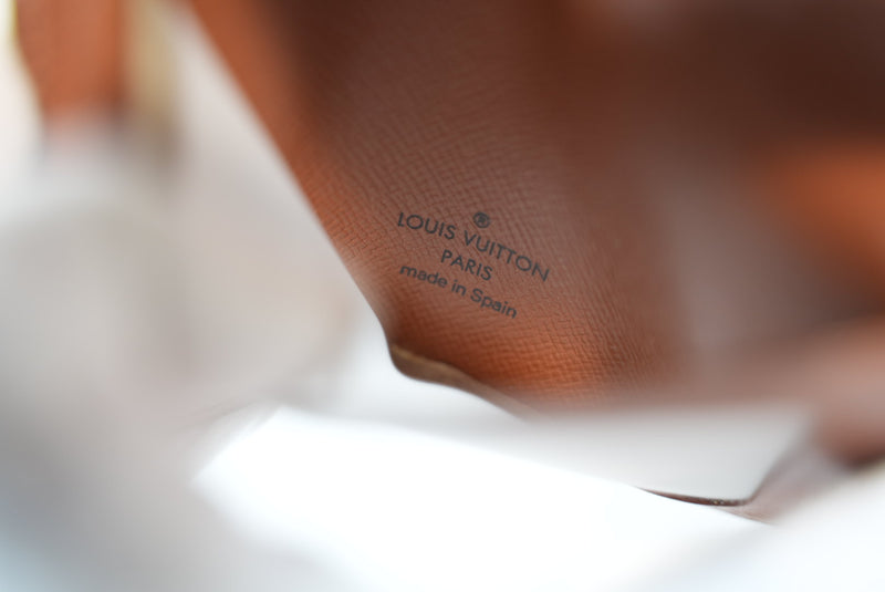Louis Vuitton Monogram Pass/Card Case Used