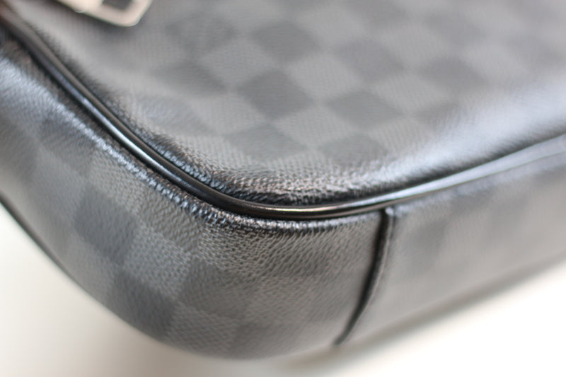 Louis Vuitton Damier Graphite Ambler Body Bag Used