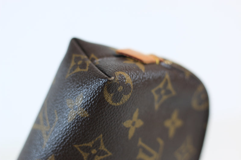 Louis Vuitton Monogram Cosmetic Pouch PM Used