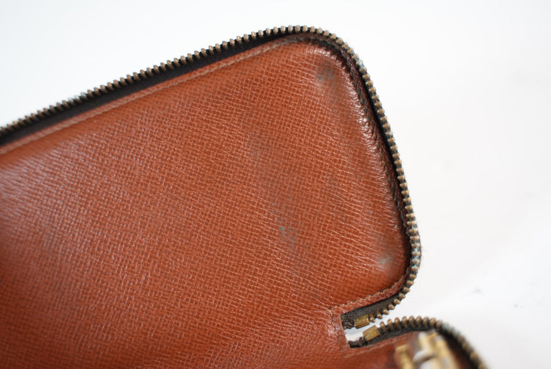 Louis Vuitton Monogram Zippy Pochette Cle Used