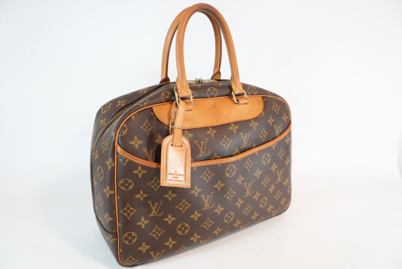 Louis Vuitton Monogram Deauville Handbag Used