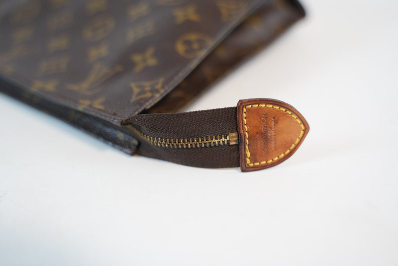 Louis Vuitton Monogram Toiletry Pouch 26 Used
