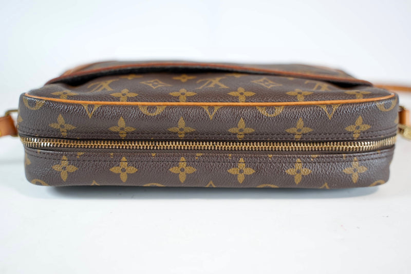 Louis Vuitton Monogram Trocadero 30 Crossbody Used