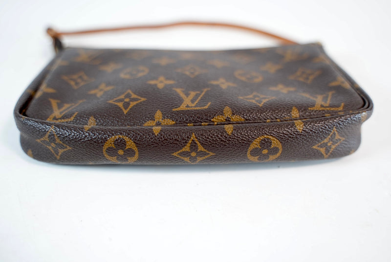 Louis Vuitton Monogram Pochette Accessories Used