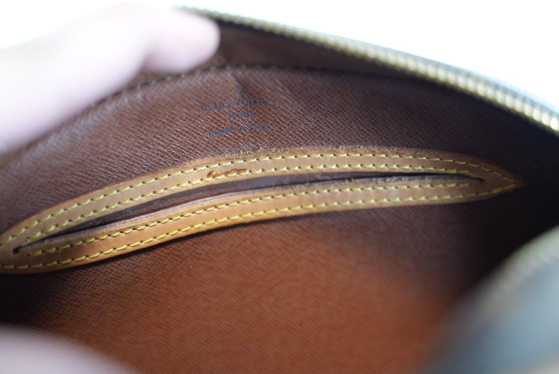 Louis Vuitton Monogram Blois Crossbody Bag Used