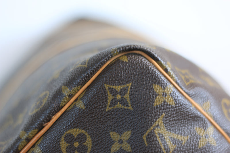 Louis Vuitton Monogram Keepall Bandouliere 50 Used