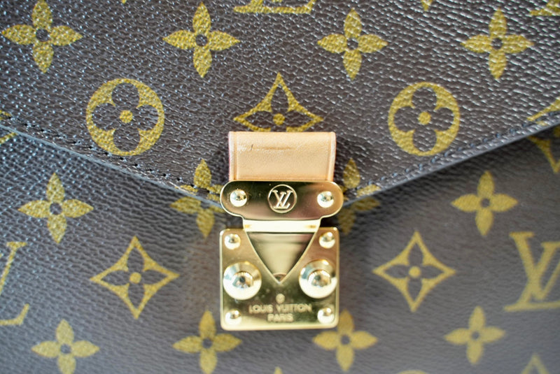 Louis Vuitton Monogram Pochette Metis Used