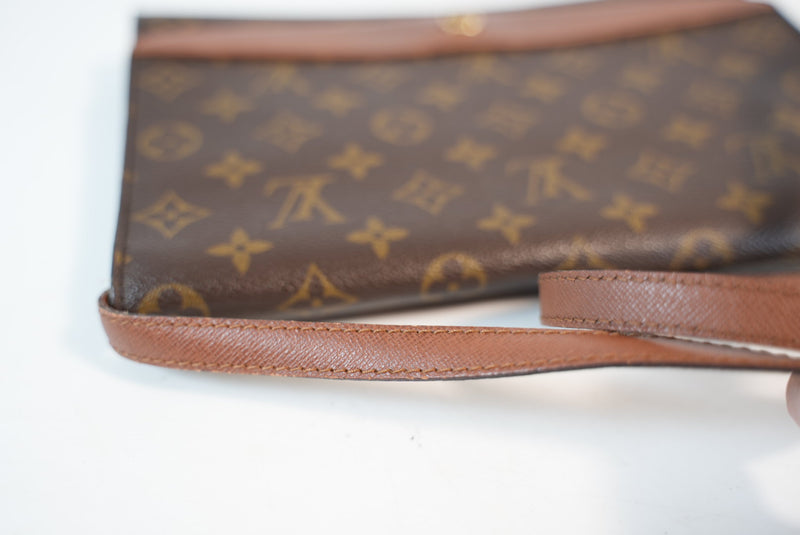 Louis Vuitton Monogram Pochette Bordeaux Sling Bag Used