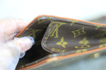 Louis Vuitton Monogram Pochette Dam GM Clutch Bag Used