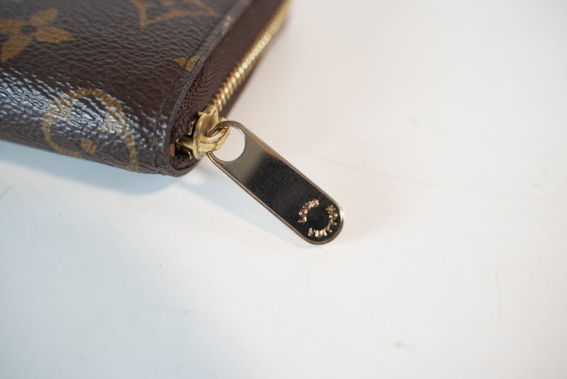 Louis Vuitton Monogram Compact Zippy Coin Purse Used