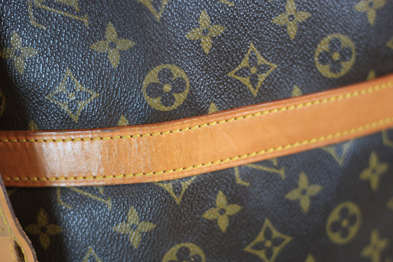 Louis Vuitton Monogram Keepall Bandouliere 55 Used