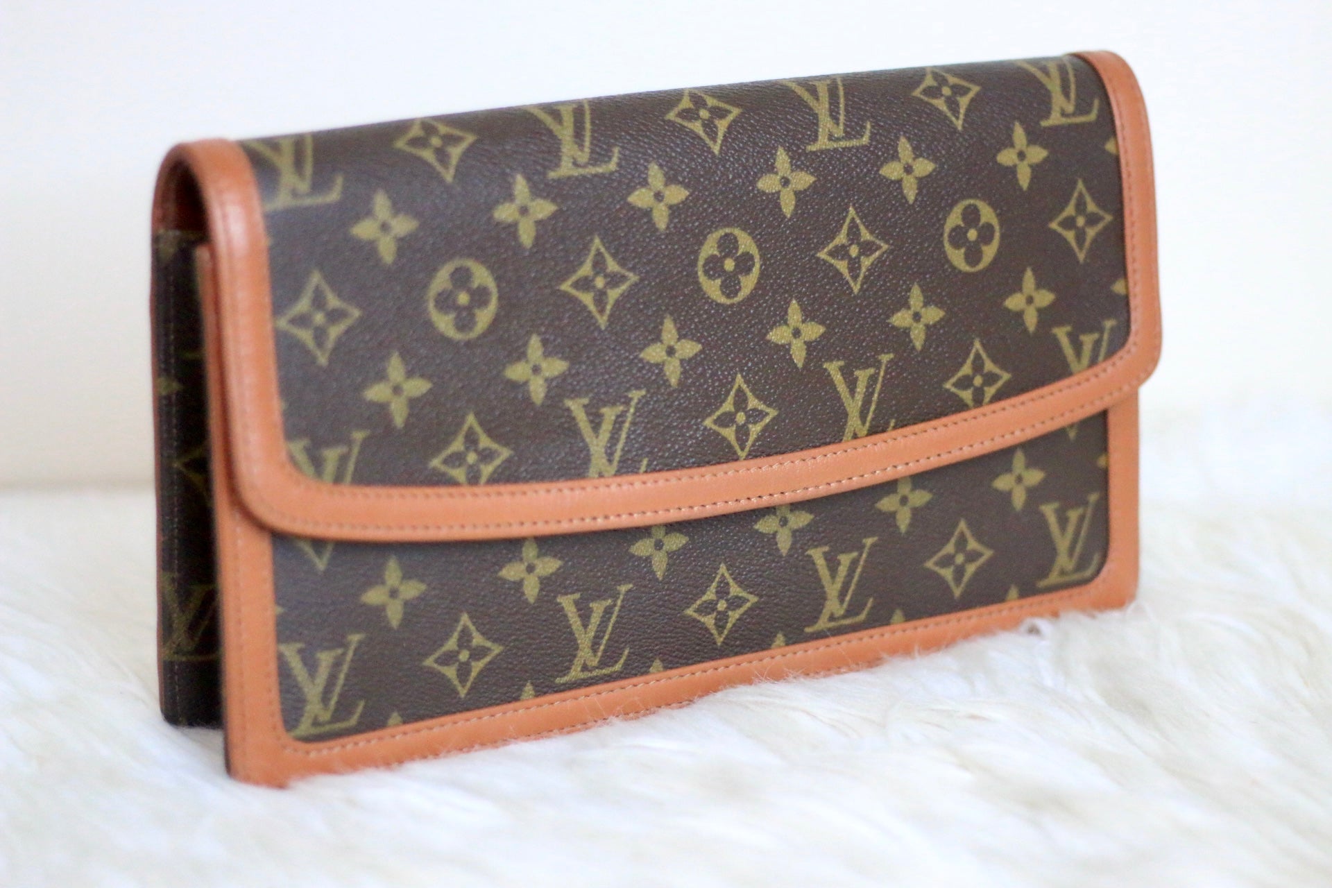 Louis Vuitton Pochette Jules Gm Damier Graphite Canvas Clutch Bag Handbag  Leathe