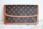 Louis Vuitton Monogram Pochette Dam GM Clutch Used