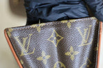 Louis Vuitton Monogram Pochette Dam GM Clutch Used