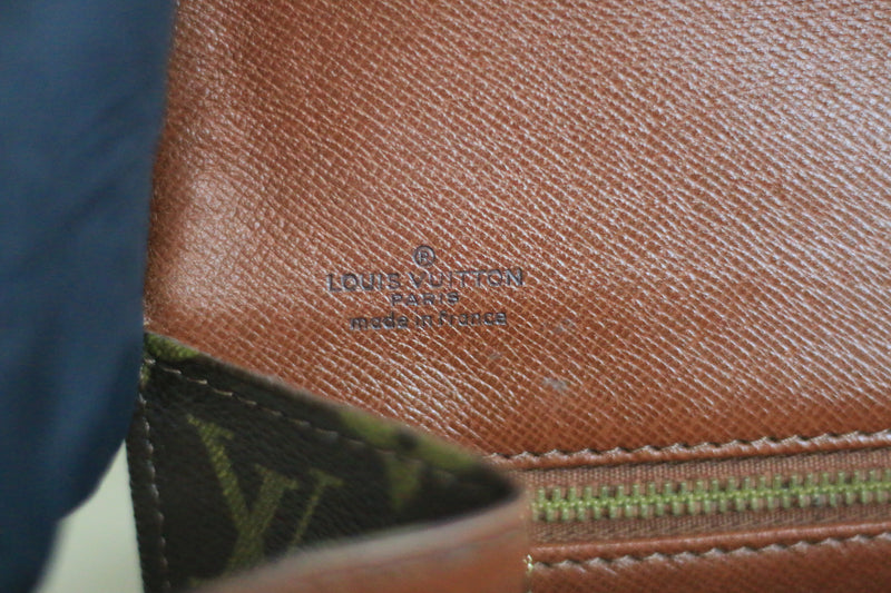 Unisex Pre-Owned Authenticated Louis Vuitton Damier Cobalt Camouflage  Pochette Jour GM Canvas Black Clutch Bag WristletBag 