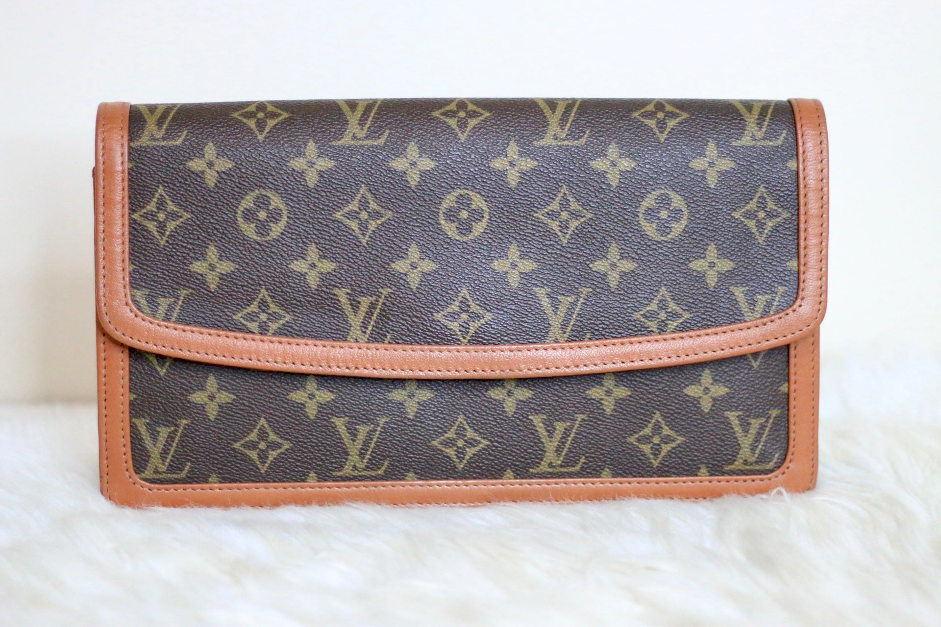 Louis Vuitton Pochette Dame Brown Canvas Clutch Bag (Pre-Owned)